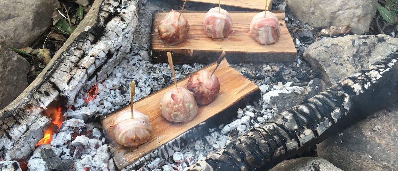 Skotsk æg - bålmad. Madlavning uden skåneærmer.